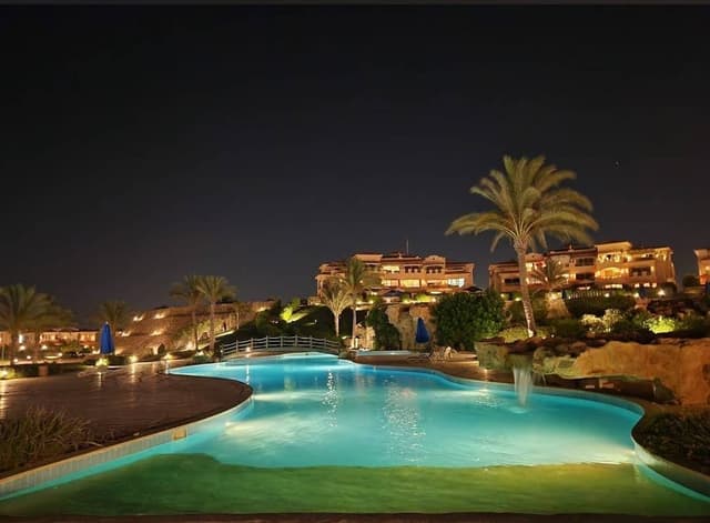 لافيستا باي إيست – La Vista Bay East